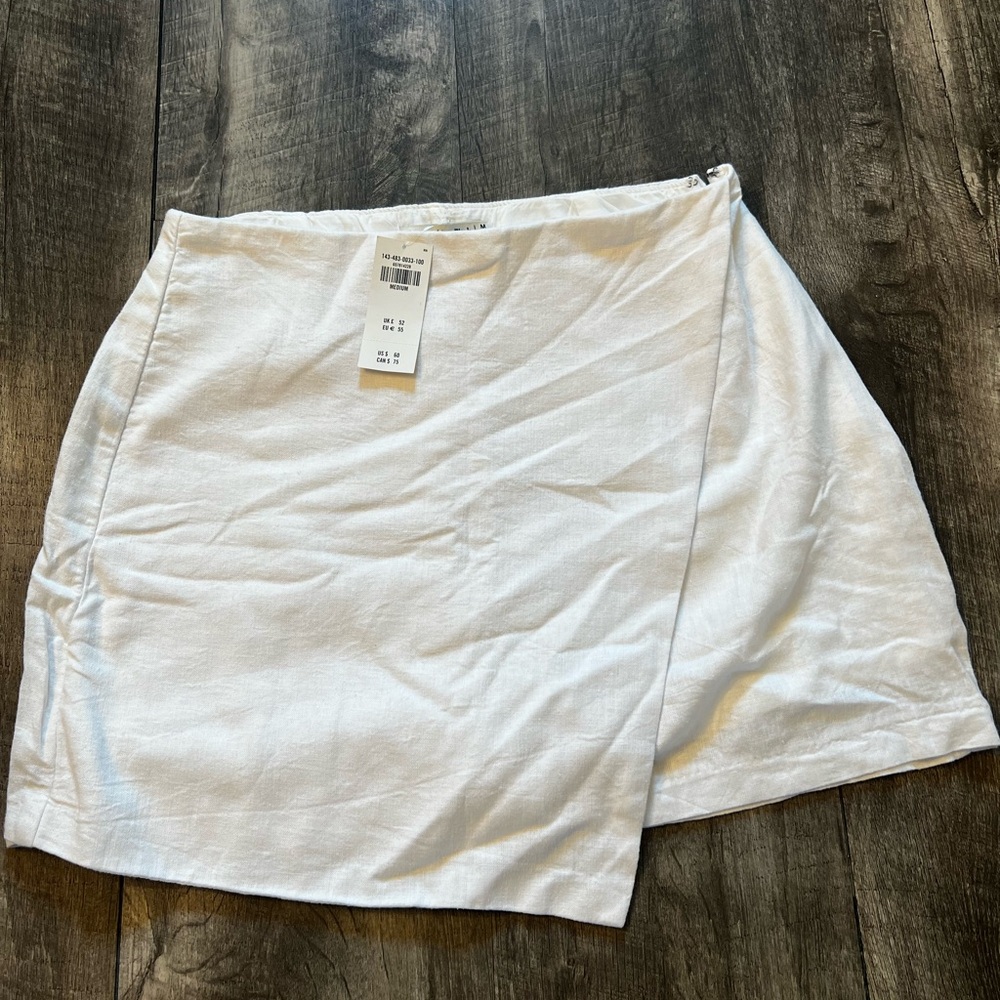 Abercrombie & Fitch White Skirt